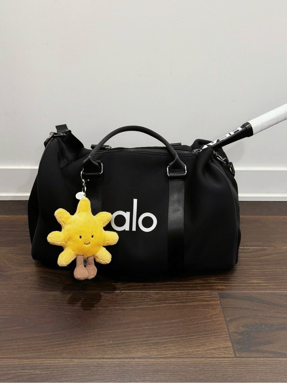 ✨SOLDOUT ALO Yoga Black Duffel Bag M Size
